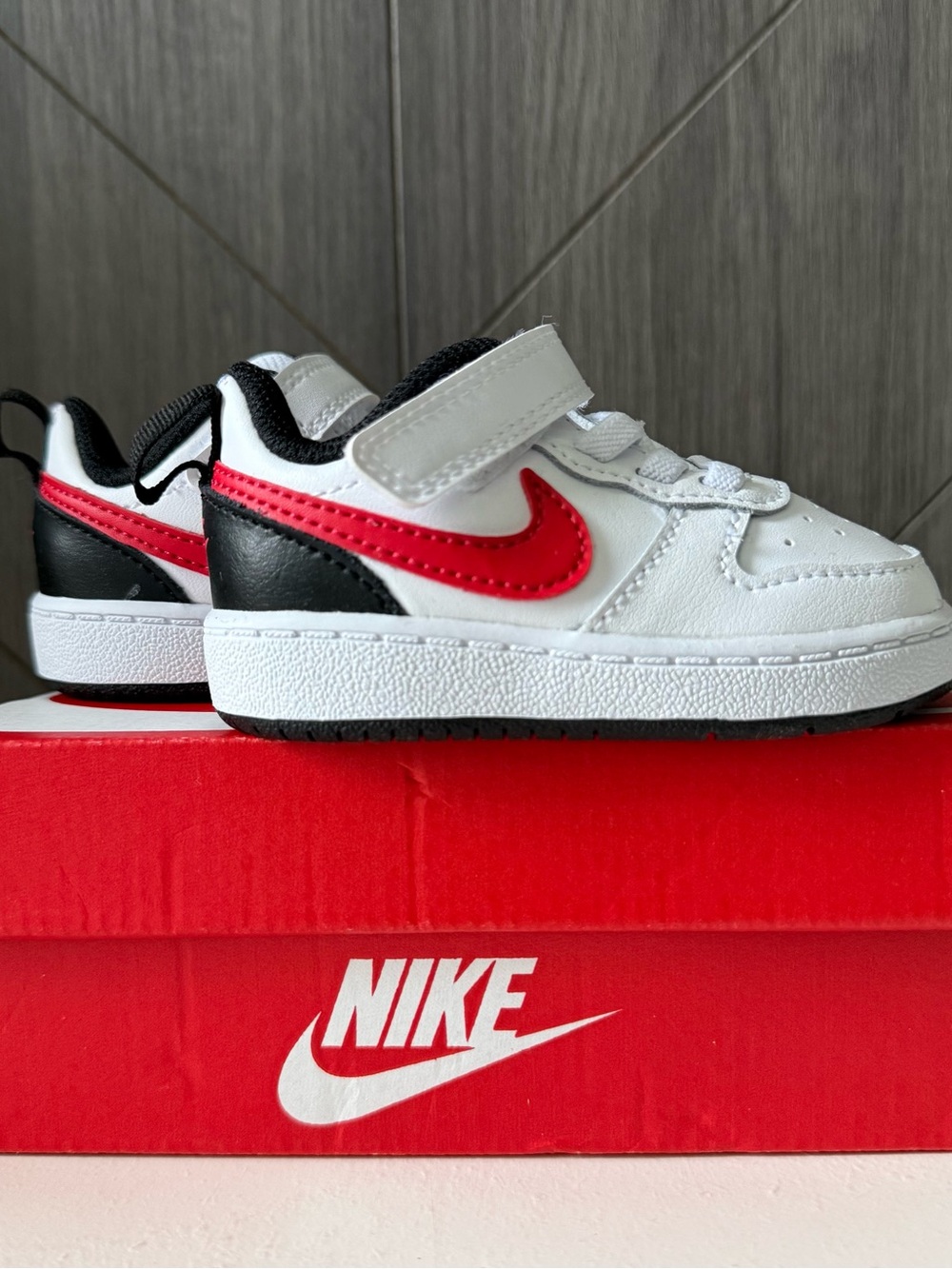 Nike Court Borough Low 2 Toddler White & University Red Sneakers - Picture 1 of 6